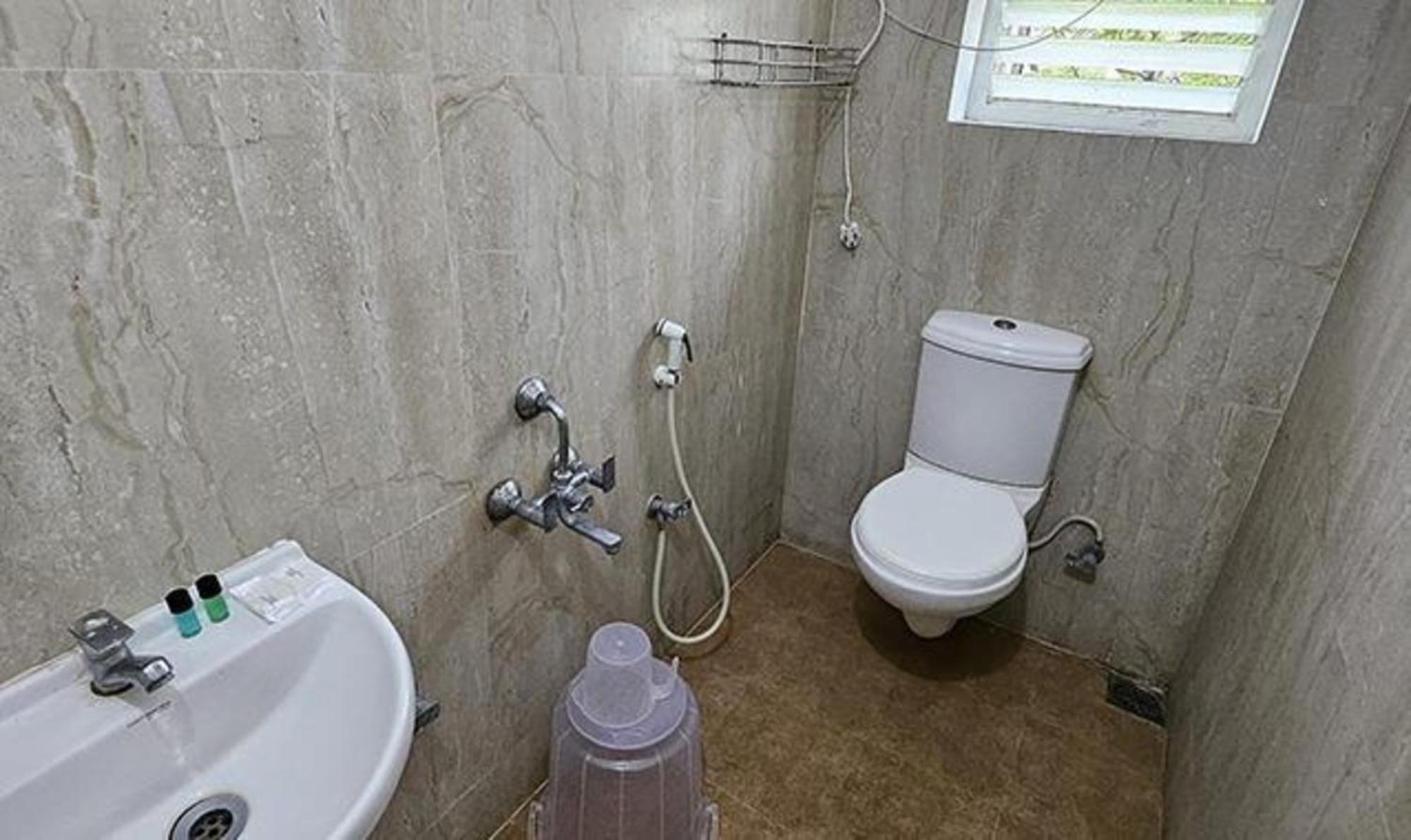Fabhotel Neethu Residency I 2*
