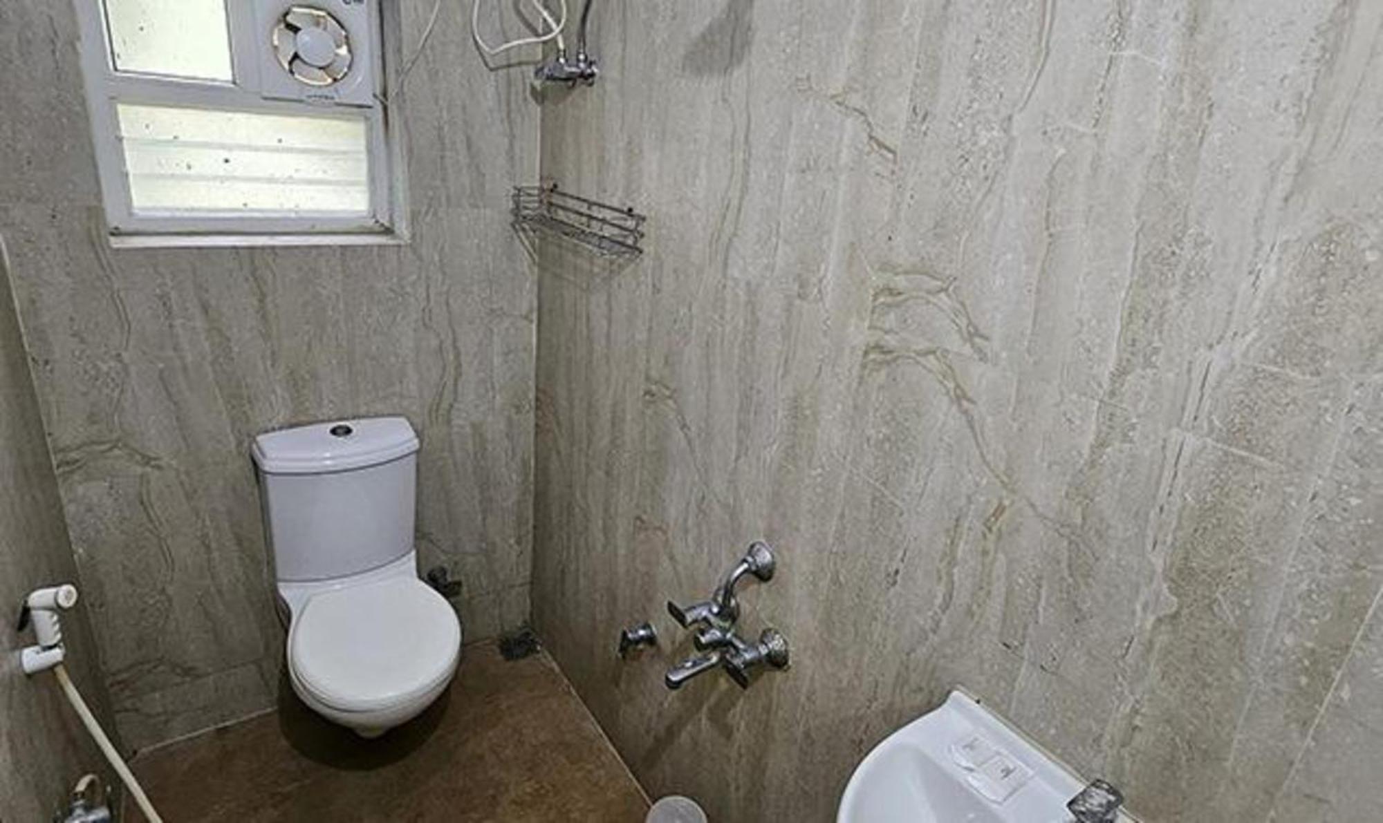 Fabhotel Neethu Residency I 2*